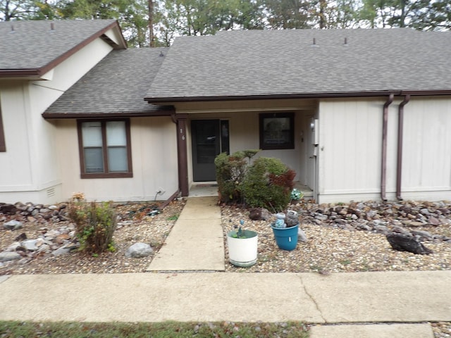 doorway to property with a porch