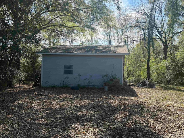 view of outdoor structure