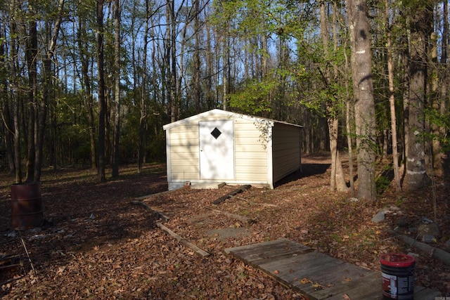 view of outbuilding