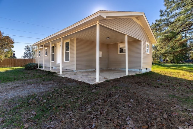 exterior space featuring a lawn