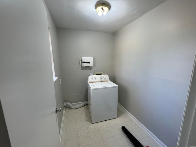 laundry area featuring washer / dryer