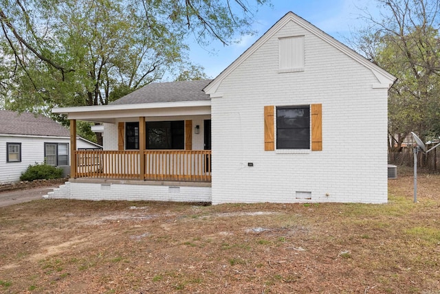 view of front of home with covered porch