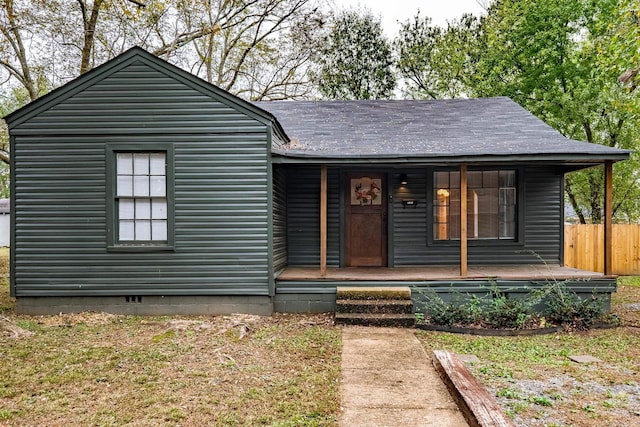 view of front facade featuring a porch