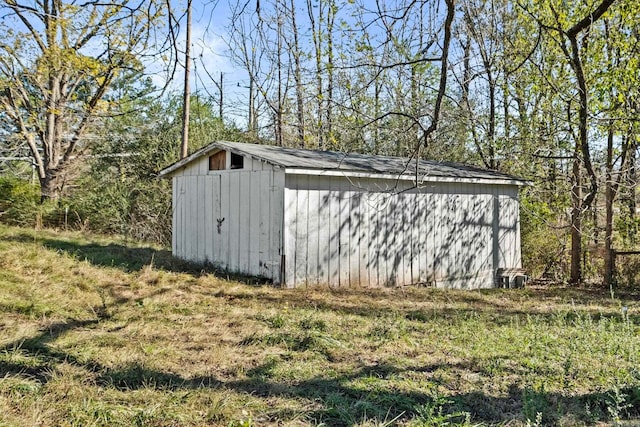 view of outdoor structure