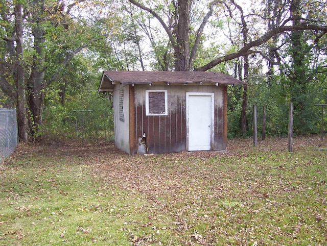 view of outdoor structure