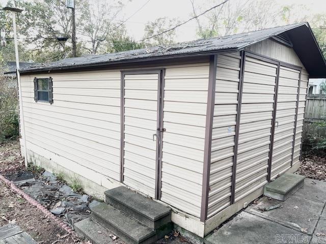 view of outbuilding