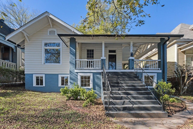 view of front of property with covered porch