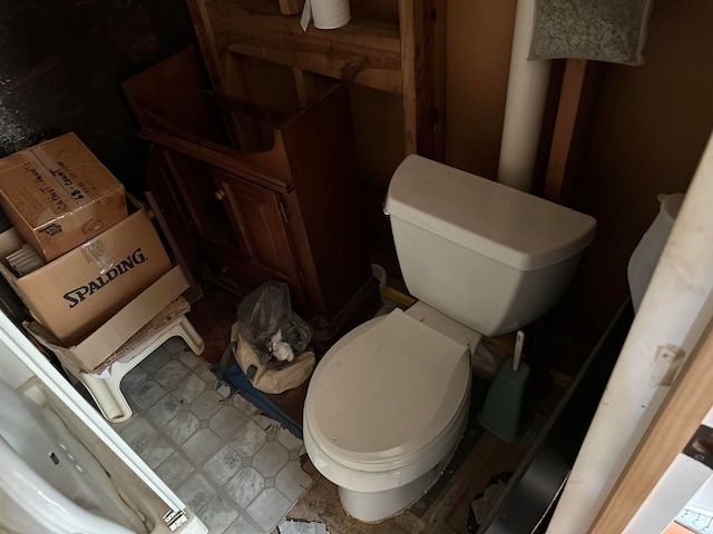 bathroom featuring toilet