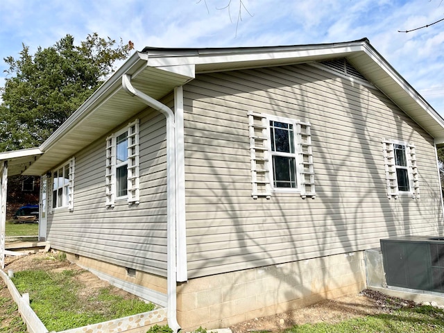 view of side of property