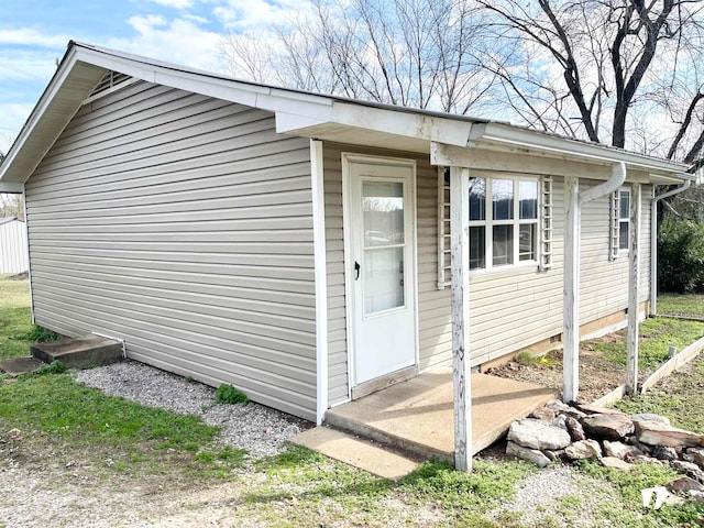 view of outbuilding