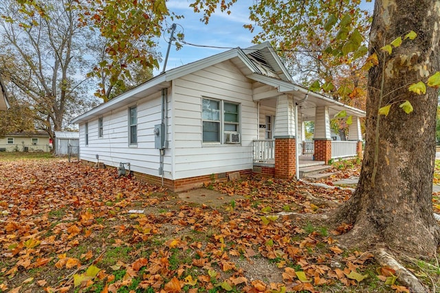 view of front of home featuring covered porch