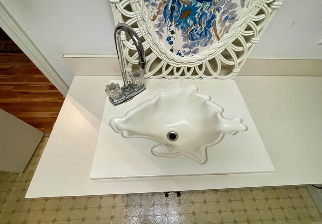 details with sink