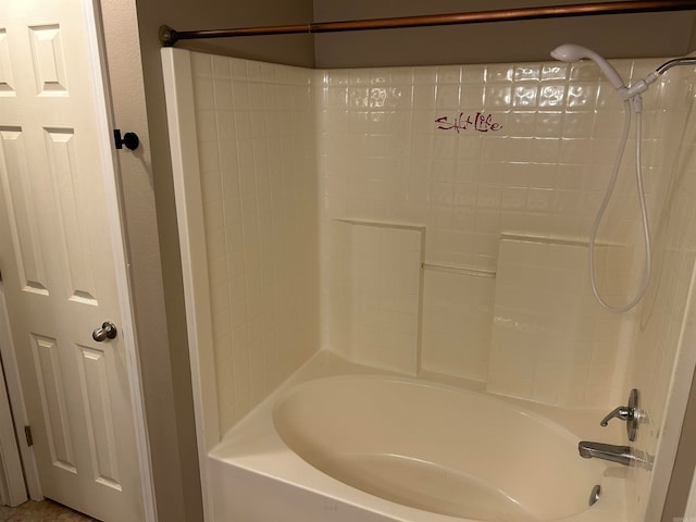 bathroom featuring washtub / shower combination