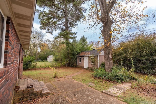 713 N Spring St, Searcy, AR 72143 - view of yard with a patio