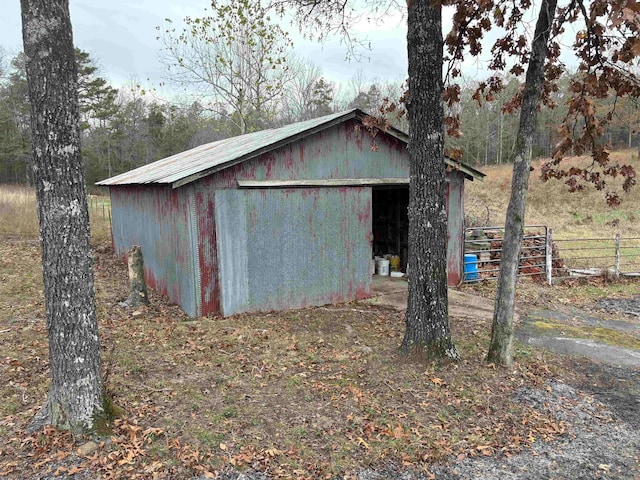 view of outbuilding