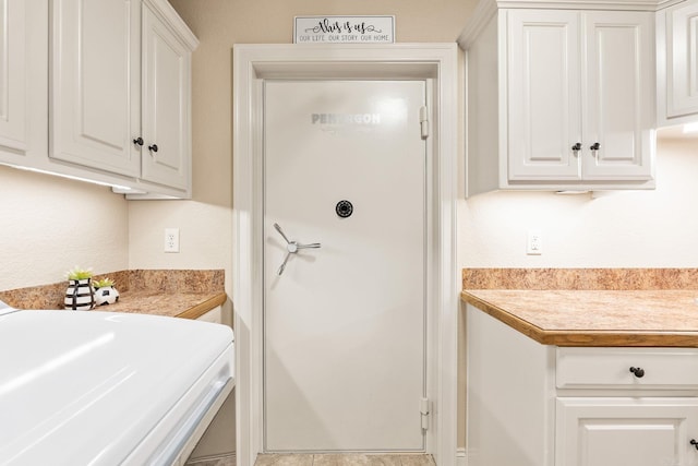 interior space featuring sink and light tile patterned floors