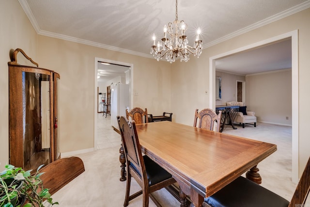 dining room with light carpet, a textured ceiling, ornamental molding, and a notable chandelier