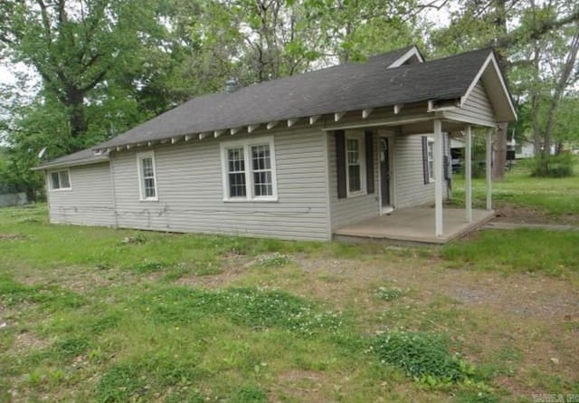 exterior space featuring a yard