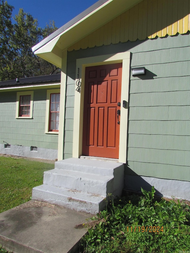 view of entrance to property