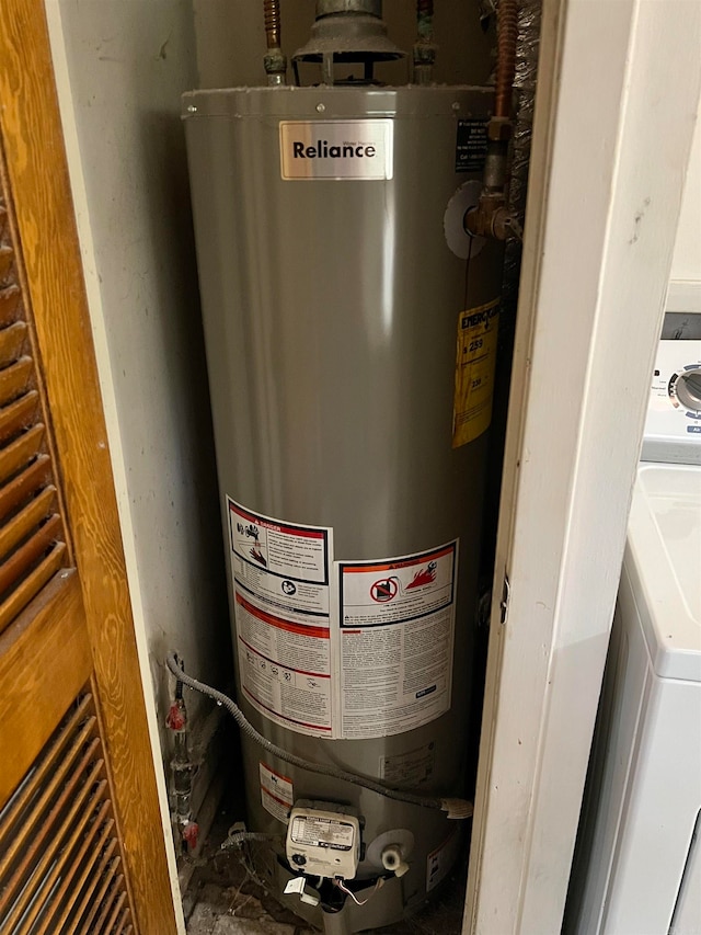 utilities with washer / clothes dryer and water heater