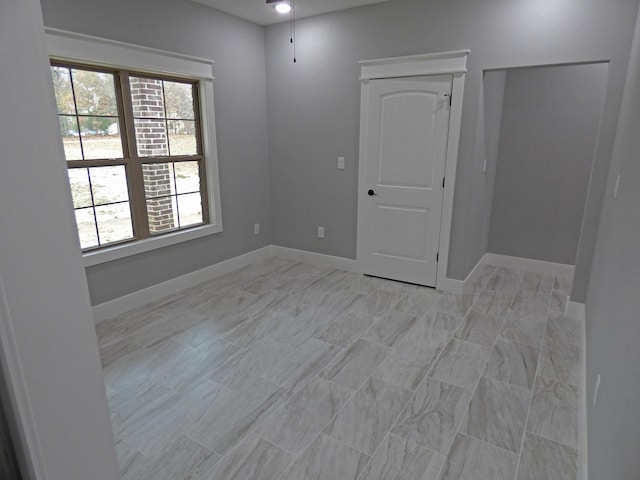 62 Highland Cove Dr, Highland, AR 72542 - unfurnished room featuring baseboards