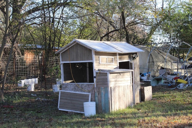 view of outbuilding