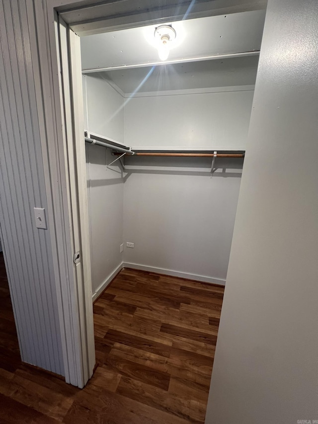1905 Bethesda, Mena, AR 71953 - view of closet