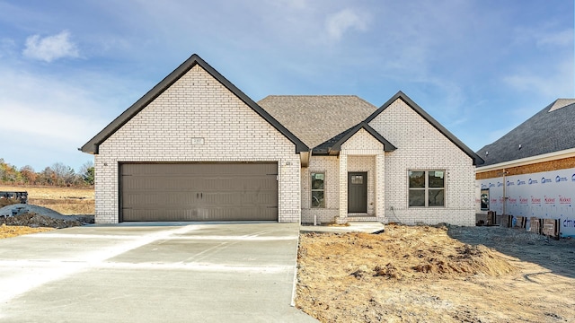 view of front facade featuring a garage