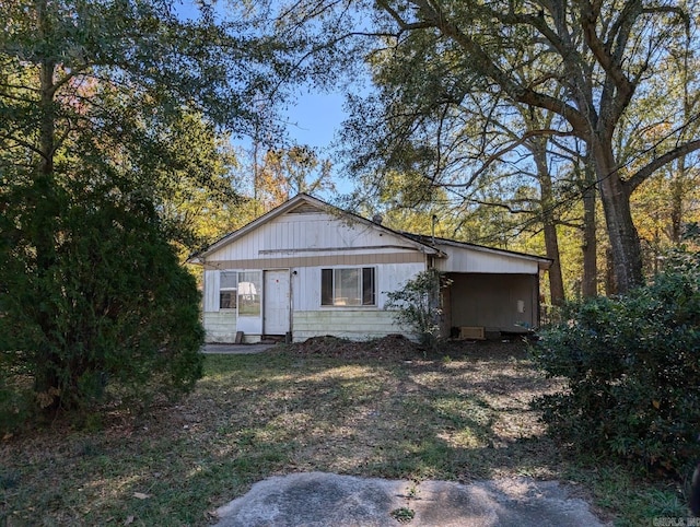6106 W Jones, Pine Bluff, AR 71602 - view of front of property with an attached carport