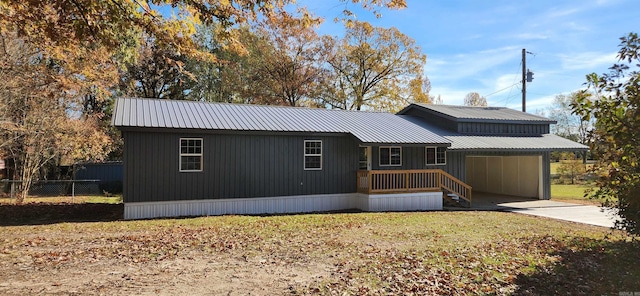 view of front of property