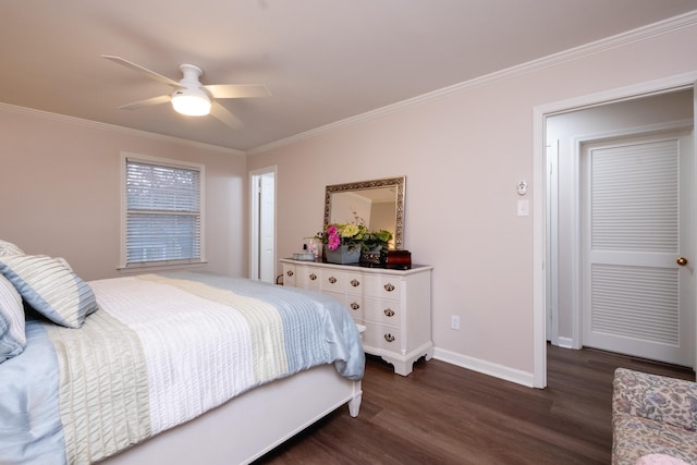 bedroom featuring ceiling fan, crown molding, and dark wood-type flooring