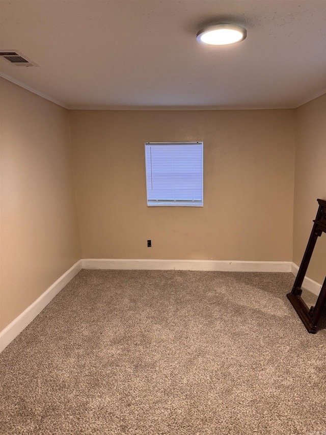 view of carpeted spare room