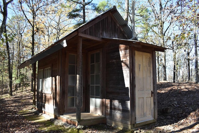 view of outdoor structure