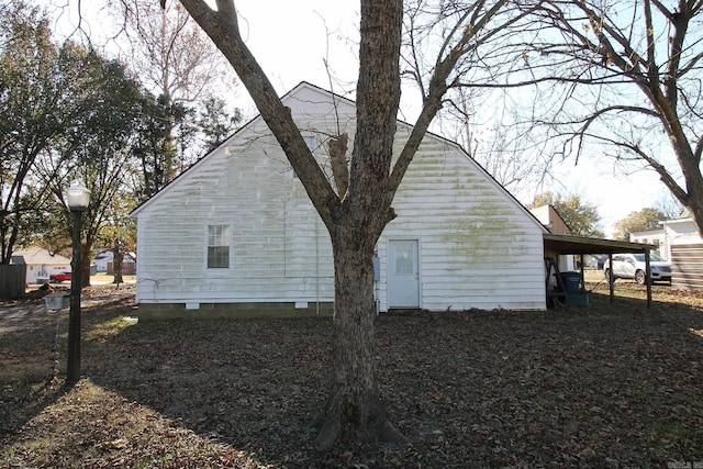 view of side of property