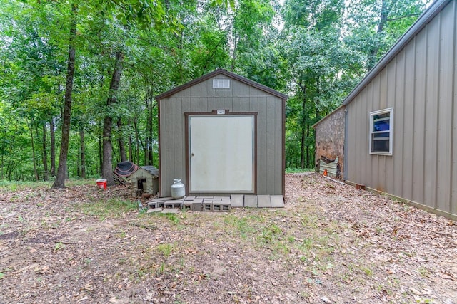 view of outbuilding