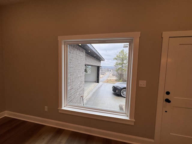 details featuring hardwood / wood-style flooring