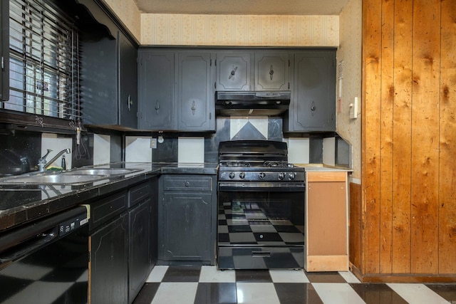 kitchen featuring sink, gray cabinets, and black appliances