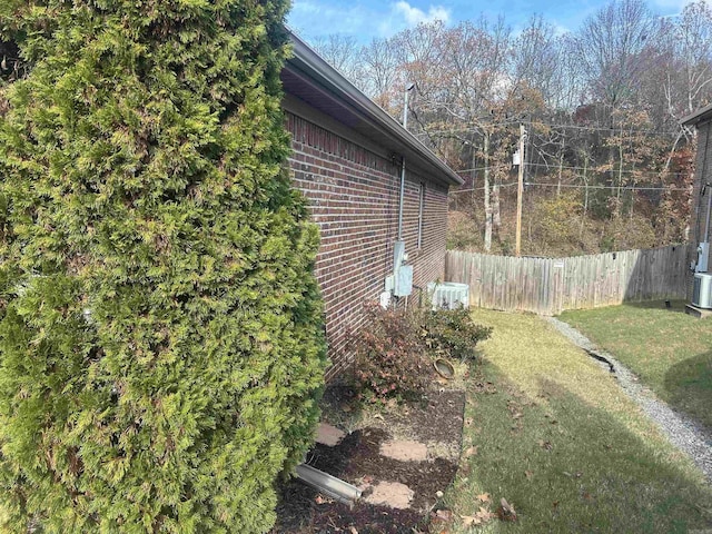 view of yard featuring cooling unit