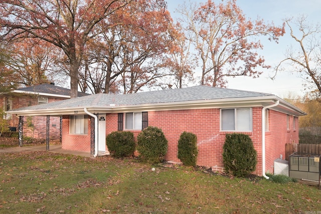 view of front of home with a front yard