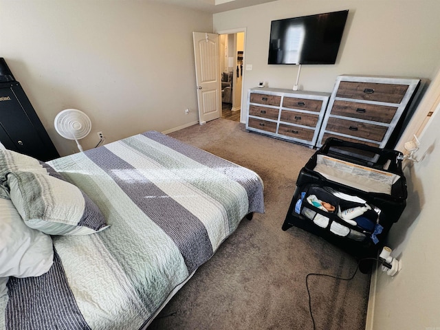 bedroom with carpet flooring