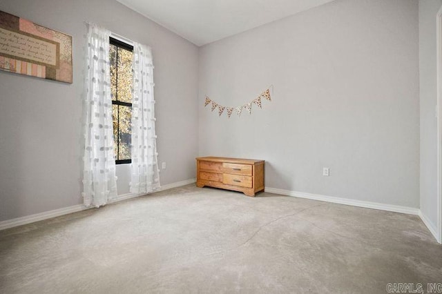 spare room featuring carpet flooring