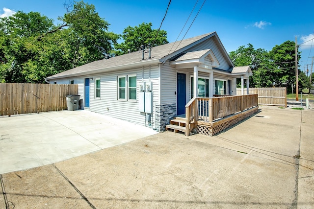 single story home with a patio