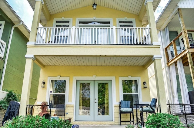 property entrance with a balcony