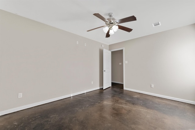 unfurnished room with ceiling fan