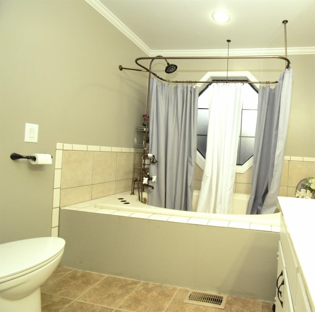 full bathroom featuring shower / bath combination with curtain, toilet, crown molding, and vanity