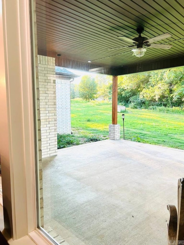 view of patio with ceiling fan