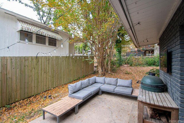 view of patio featuring an outdoor living space