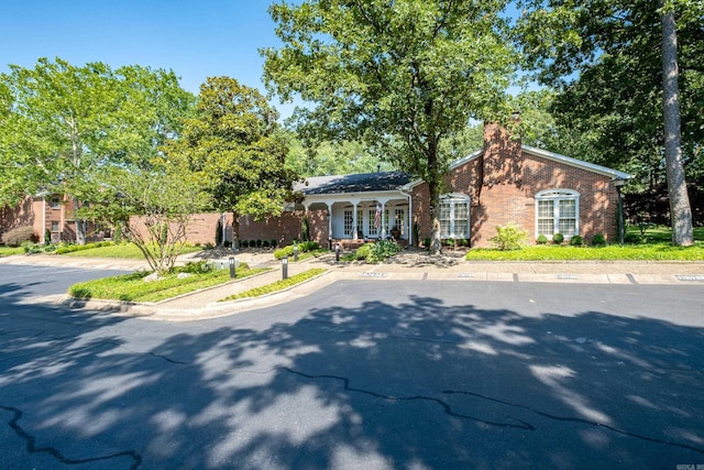 view of front of house