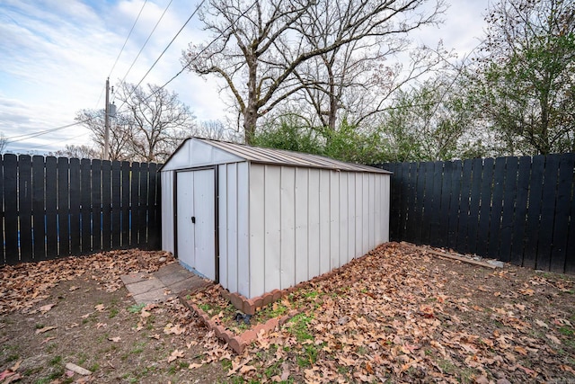 view of outbuilding