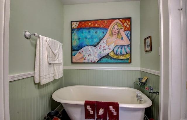 bathroom featuring a washtub